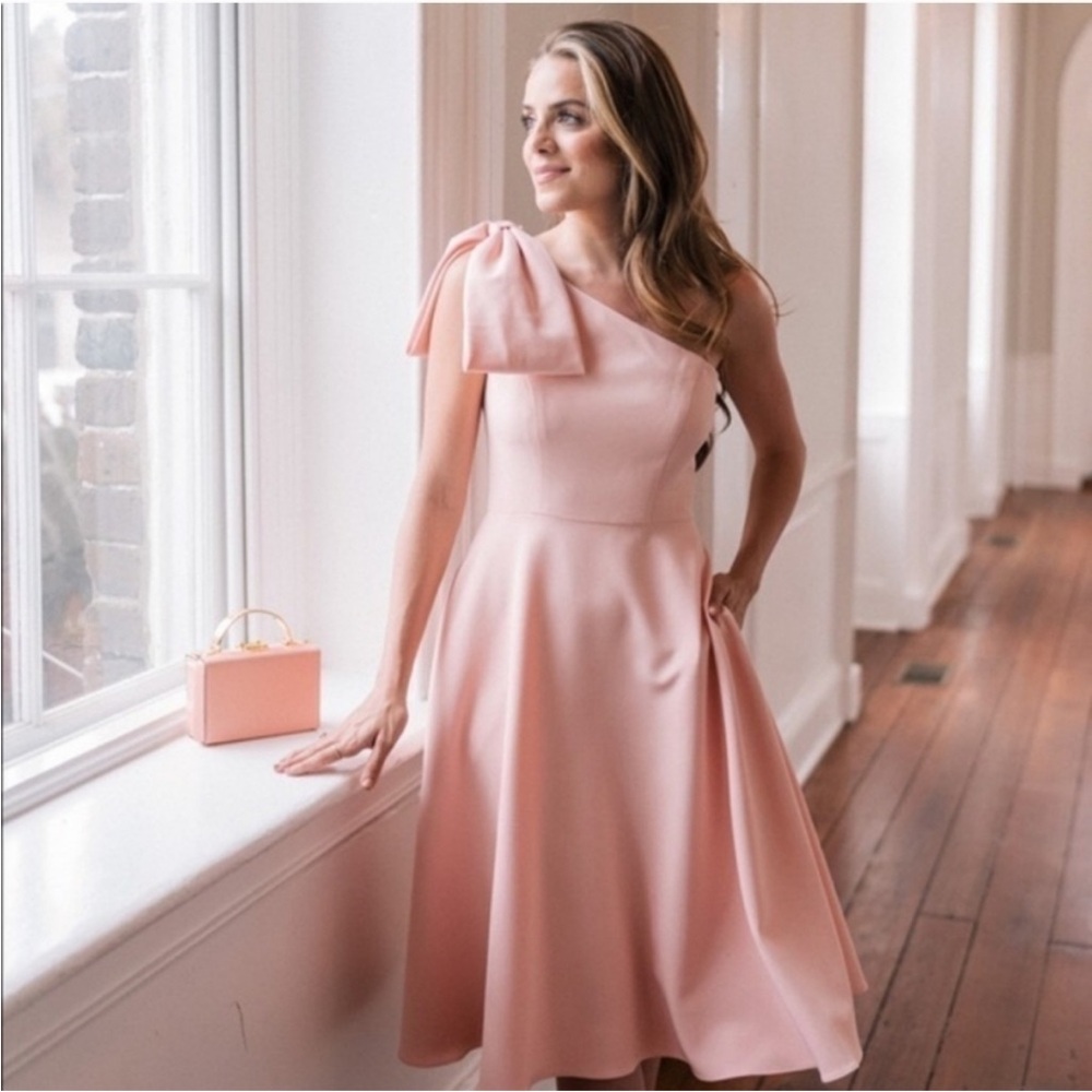 Gal Meets Glam One Shoulder Dress (size 2)